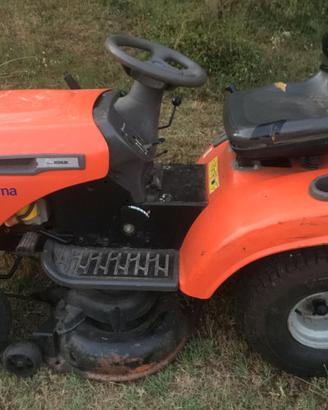 trattorino tagliaerba HUSQUARNA CTH151