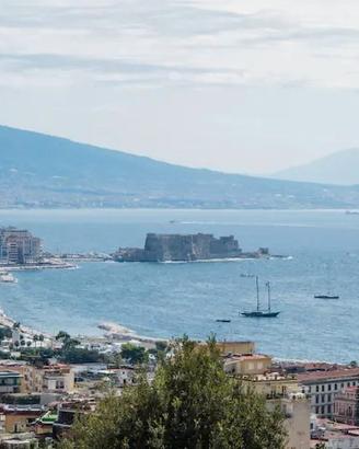 Appartamento affacciato sul Golfo di Napoli
