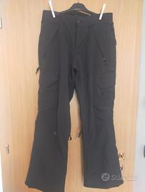 pantaloni e protezioni snowboard 