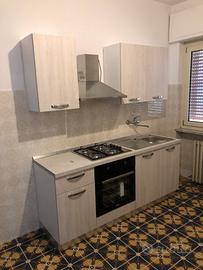 Cucina 195cm completa di elettrodomestici