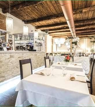 Attività / Licenza di 130 m² con 2 locali a Lucca
