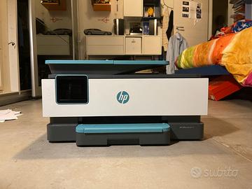 HP OfficeJet 8015 stampante multifunzione Wi-Fi HP