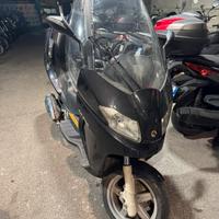 Scooter Adiva 200 motore Sym HD200