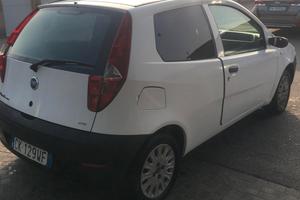 Fiat punto VAN 1.500€