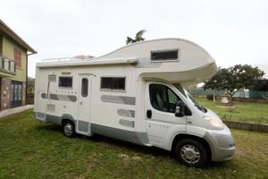 Camper Riviera 7 posti 