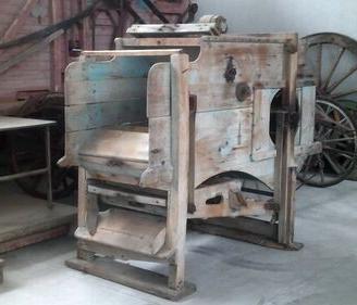 PULITRICE PER CEREALI D'EPOCA