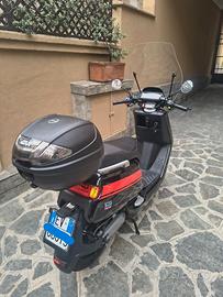 Scooter Niu NQi GTS Sport elettrico