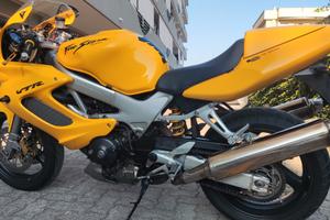 Honda vtr firestorm 