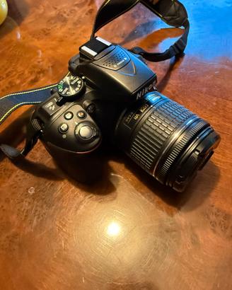 Fotocamera Reflex Nikon D5300 + Obiettivo 18-55mm