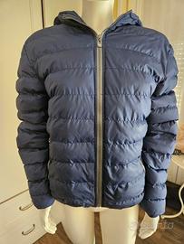 piumino colore blu marino