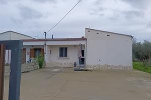 Casa indipendente piano terra