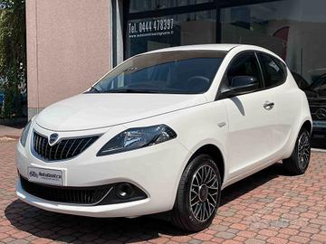 Lancia Ypsilon 1.0 FireFly 5 porte S&S Hybrid Plat