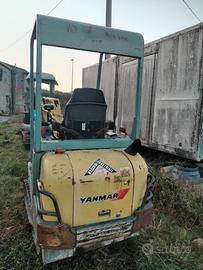 Miniescavatore yanmar b15 