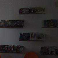 Mensola metallica -portascarpe, portariviste, ecc.