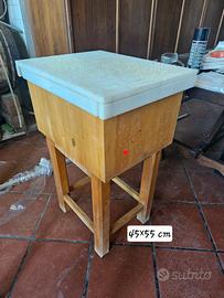 Ceppo in legno per macelleria