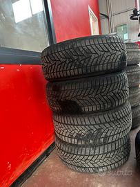 Gomme Invernali 225 55 R 17