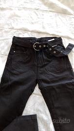 Jeans nero da donna con cintura – NUOVO mai usato