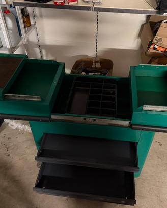 Carrello professionale per utensili con chiusiura