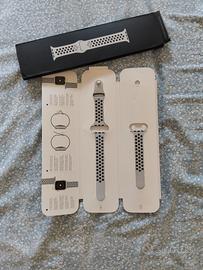 cinturino di ricambio Pure Platinum/Black Nike  