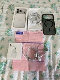 Scatola(no telefono) iphone 17 pro + accessori