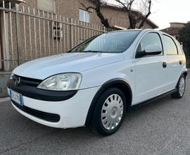 Opel Corsa 1.2i 5 porte Euro 4 adatta a neopatenta