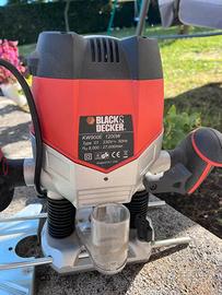 Elettro fresatrice Black&Decker  KW900E