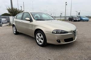 ALFA ROMEO 147 1.6 TS 105CV 5p. Distinctive
