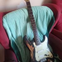 fender strato di liuteria 