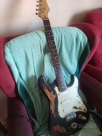 fender strato di liuteria 