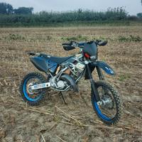 TM 125 