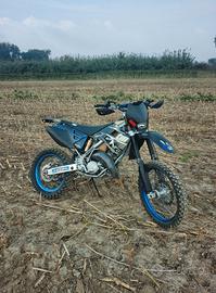 TM 125 