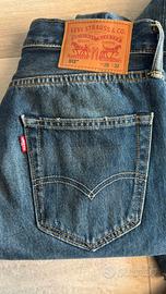 LEVIS 512 SLIM TAPER
