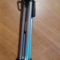 cavalletto treppiede per foto/videocamera