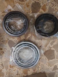 cuscinetti mozzo ruote gemellari posteriore Ford  