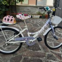 Bicicletta bimba, casco e guantini