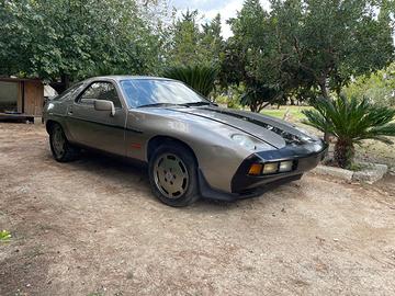 Porsche 928 S