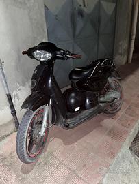 Aprilia Scarabeo 50 - 2016
