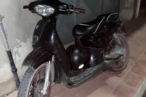 Aprilia Scarabeo 50 - 2016