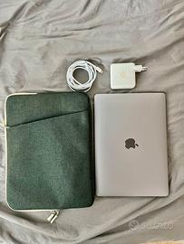 Macbook M2 Pro 2022 13” - 512GB SSD e 8GB di RAM