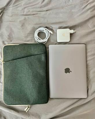 Macbook M2 Pro 2022 13” - 512GB SSD e 8GB di RAM