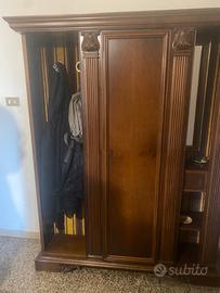 Mobile con attacca panni