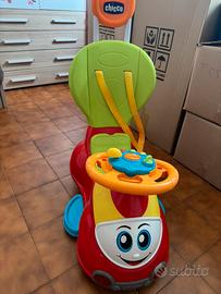 Macchina cavalcabile Chicco con suoni