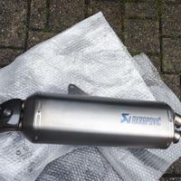 Terminale akrapovic per bmw hp2 