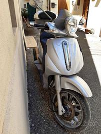 Scooter Beverly 500cc