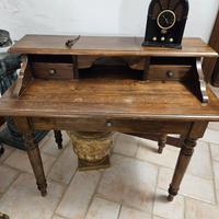 Scrittoio in arte povera vintage