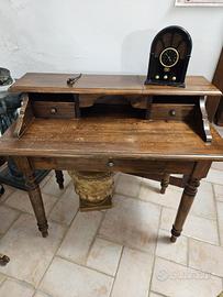 Scrittoio in arte povera vintage