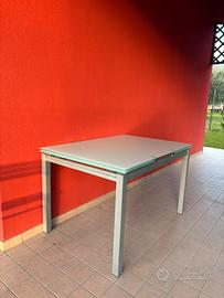 Tavoli in vetro