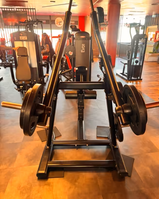 Lat pull down machine