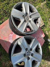Cerchie e borchie Volkswagen r16