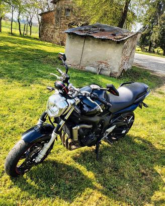 YAMAHA FZ6 S 600